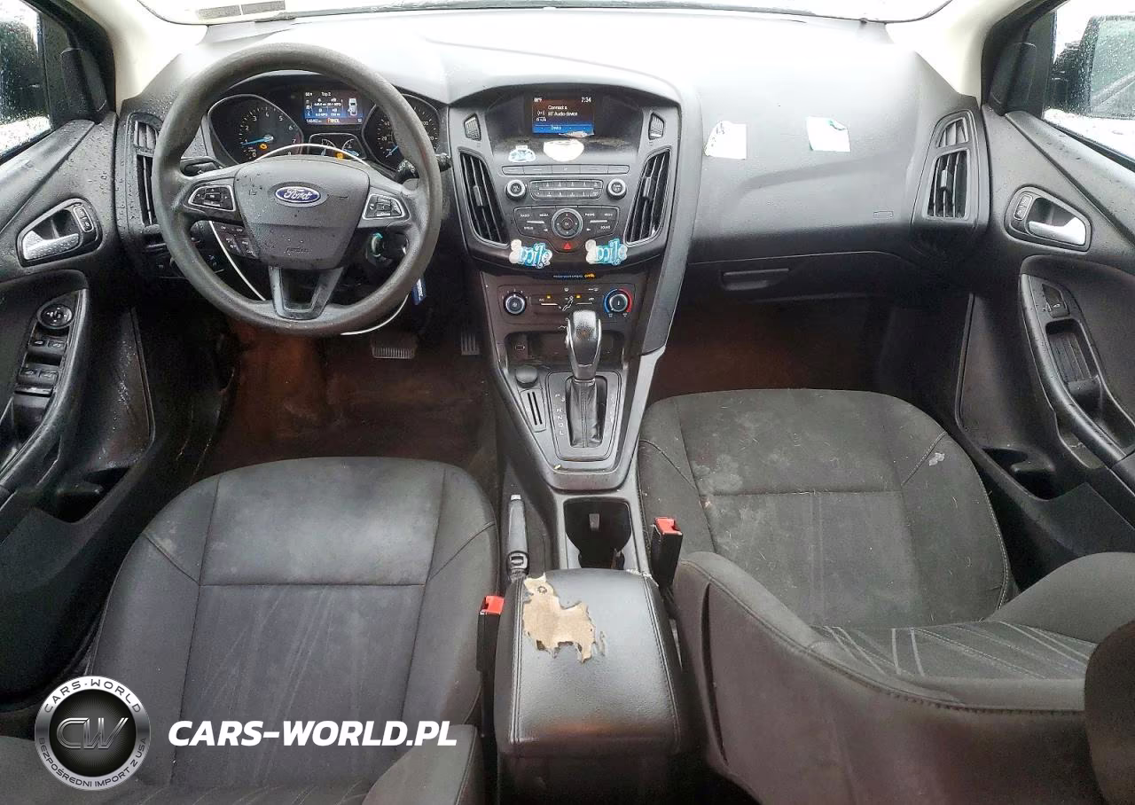 2018 Ford Focus Se VIN:1FADP3K28JL307094 - 8