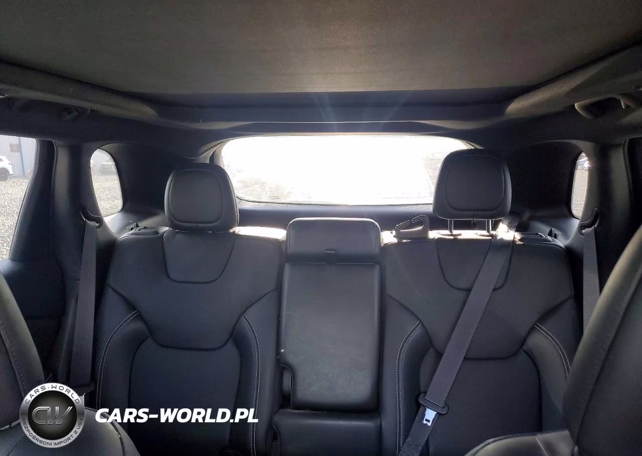 2021 Jeep Cherokee Latitude Lux VIN:1C4PJMMX0MD219453 - 10
