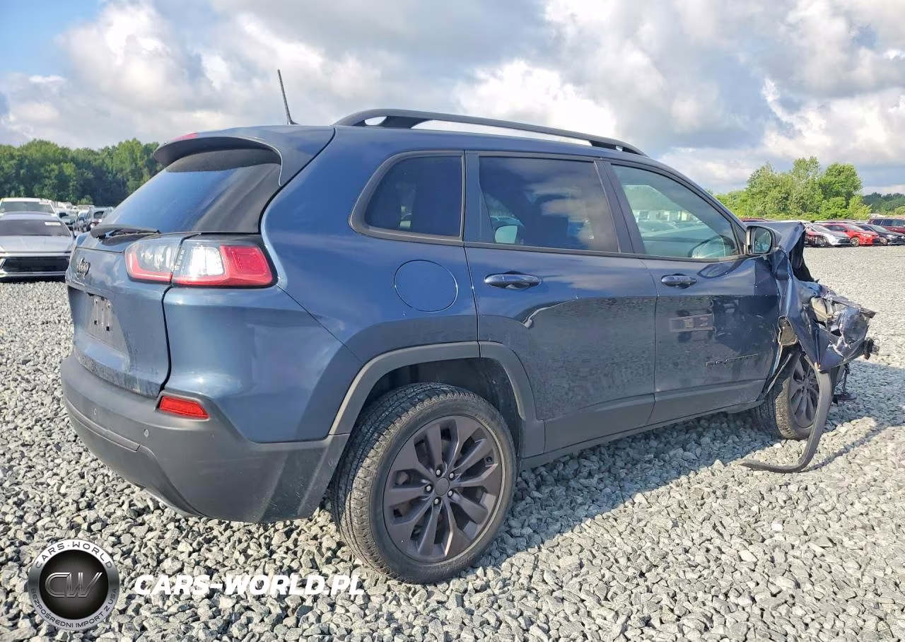 2021 Jeep Cherokee Latitude Lux VIN:1C4PJMMX0MD219453 - 3