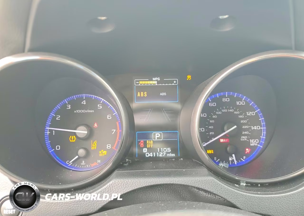 2018 Subaru Outback 3.6R Limited VIN:4S4BSENC7J3350997 - 9
