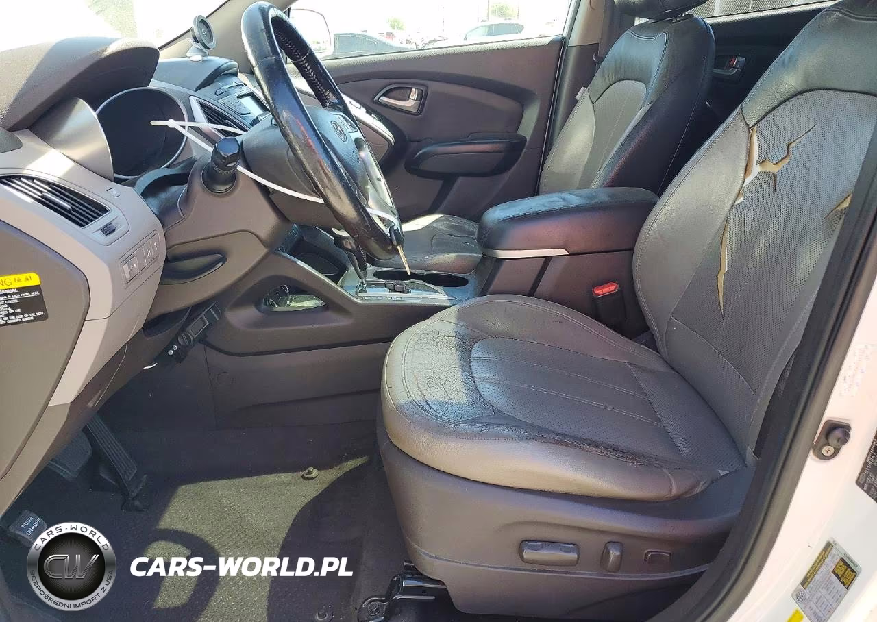 2010 Hyundai Tucson Limited VIN:KM8JU3AC5AU085796 - 7