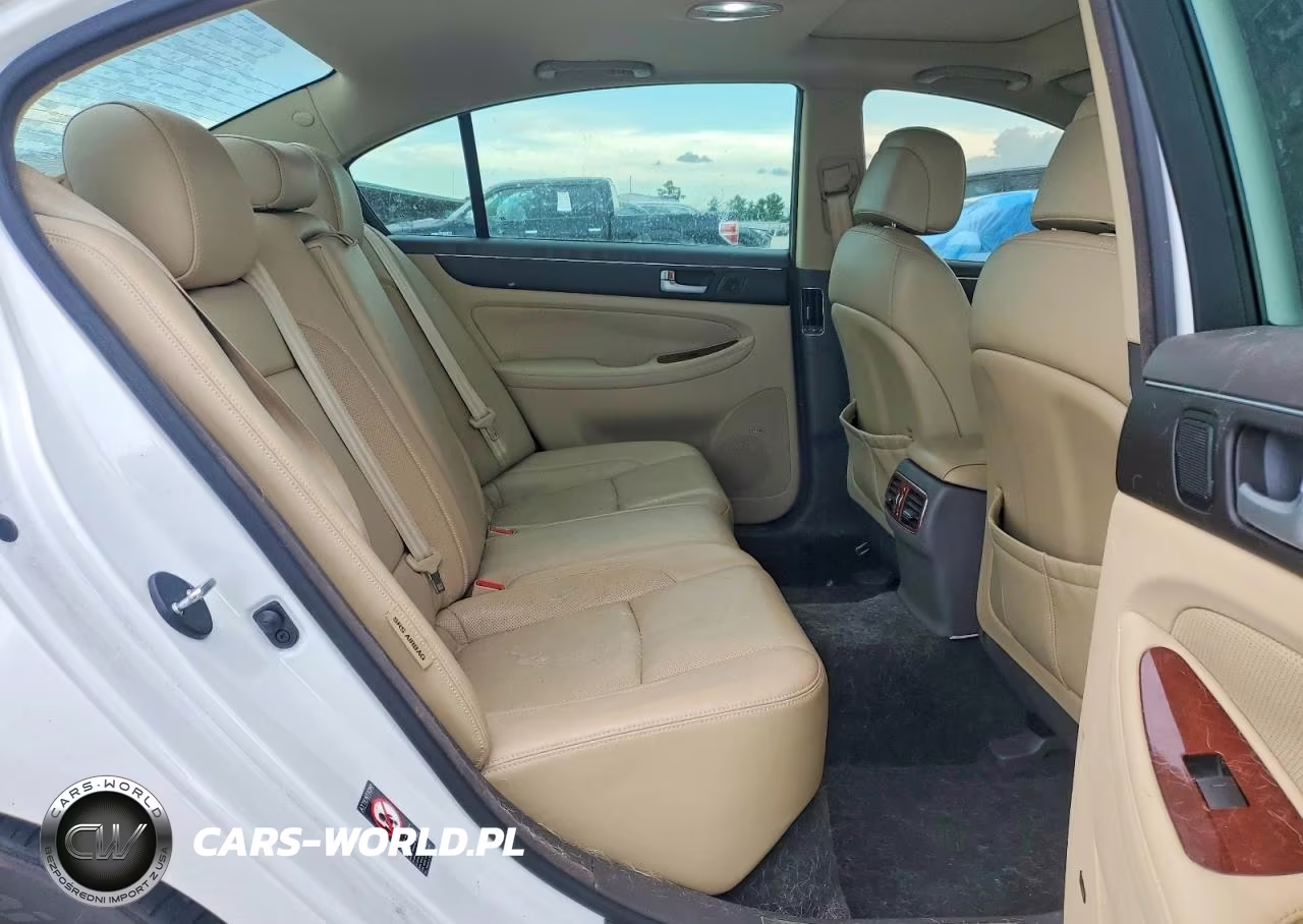 2012 Hyundai Genesis 3.8L VIN:KMHGC4DD0CU194046 - 11