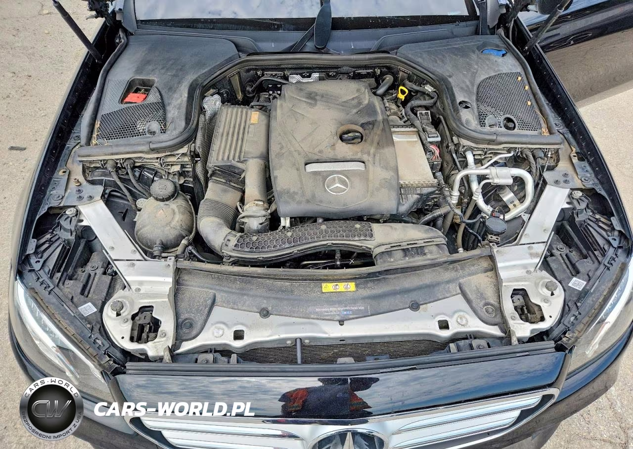 2018 Mercedes-Benz E 300 4Matic VIN:WDDZF4KB4JA472019 - 11