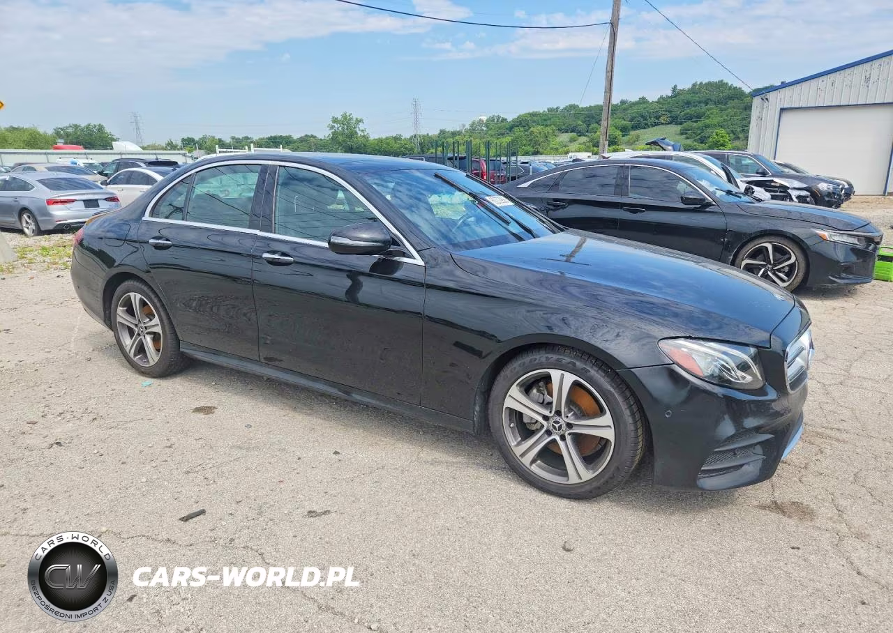 2018 Mercedes-Benz E 300 4Matic VIN:WDDZF4KB4JA472019 - 4
