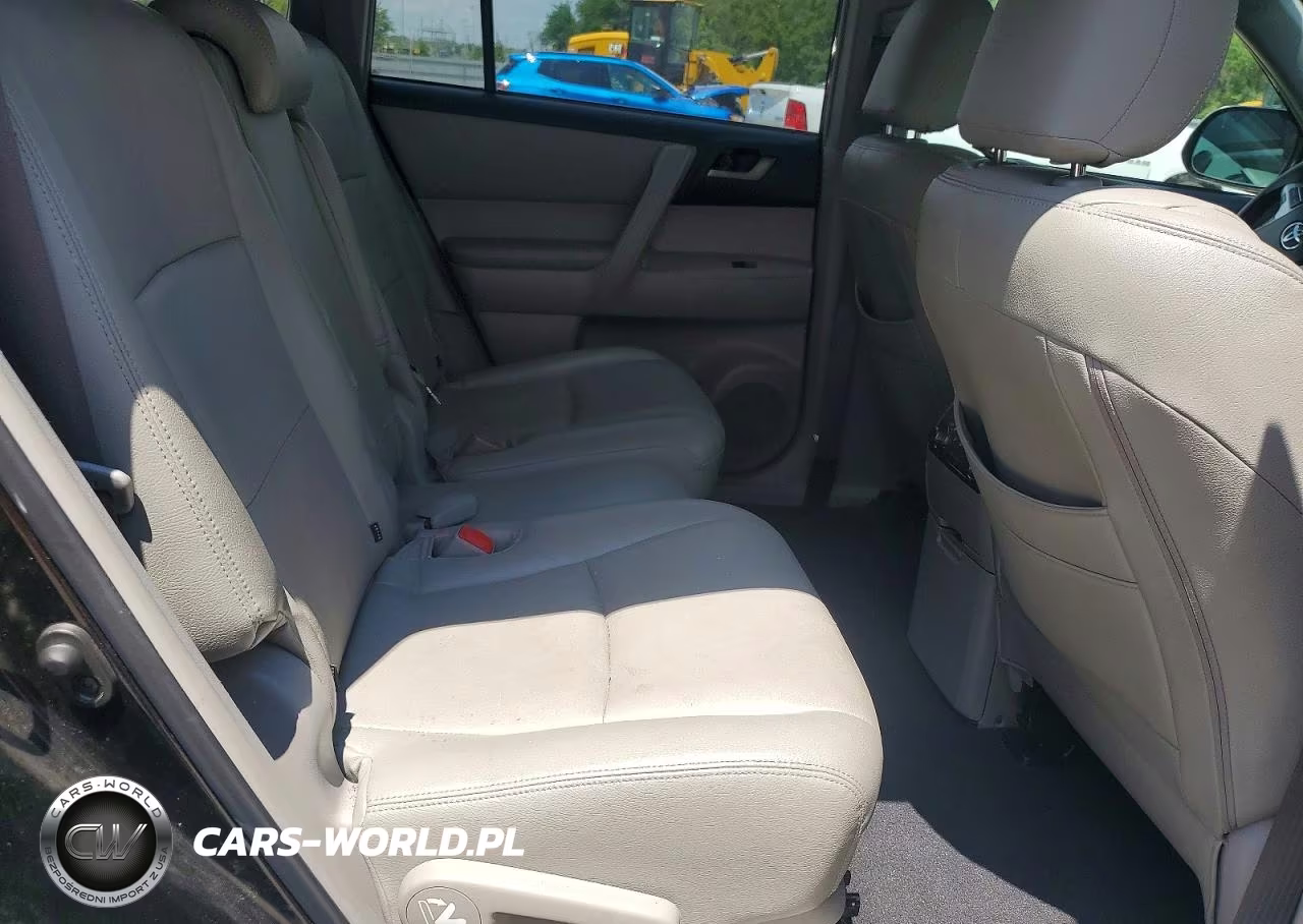 2013 Toyota Highlander Plus VIN:5TDBK3EH4DS224636 - 11