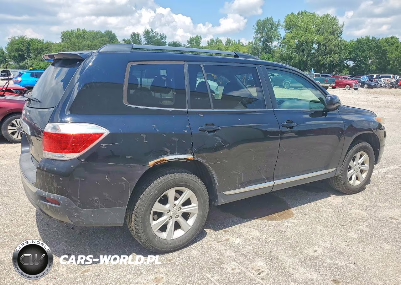 2013 Toyota Highlander Plus VIN:5TDBK3EH4DS224636 - 3