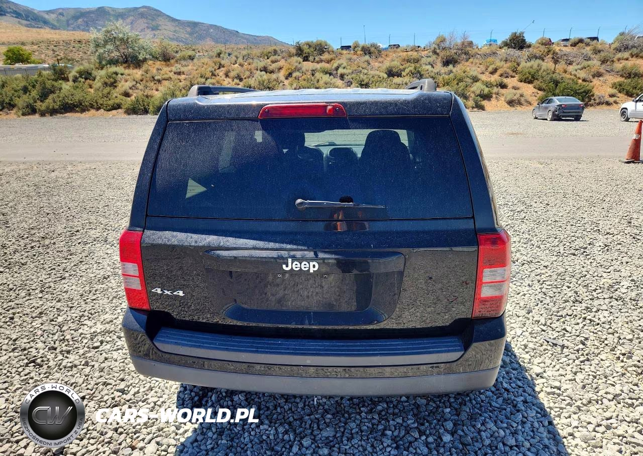 2015 Jeep Patriot Sport VIN:1C4NJRBB8FD135394 - 6
