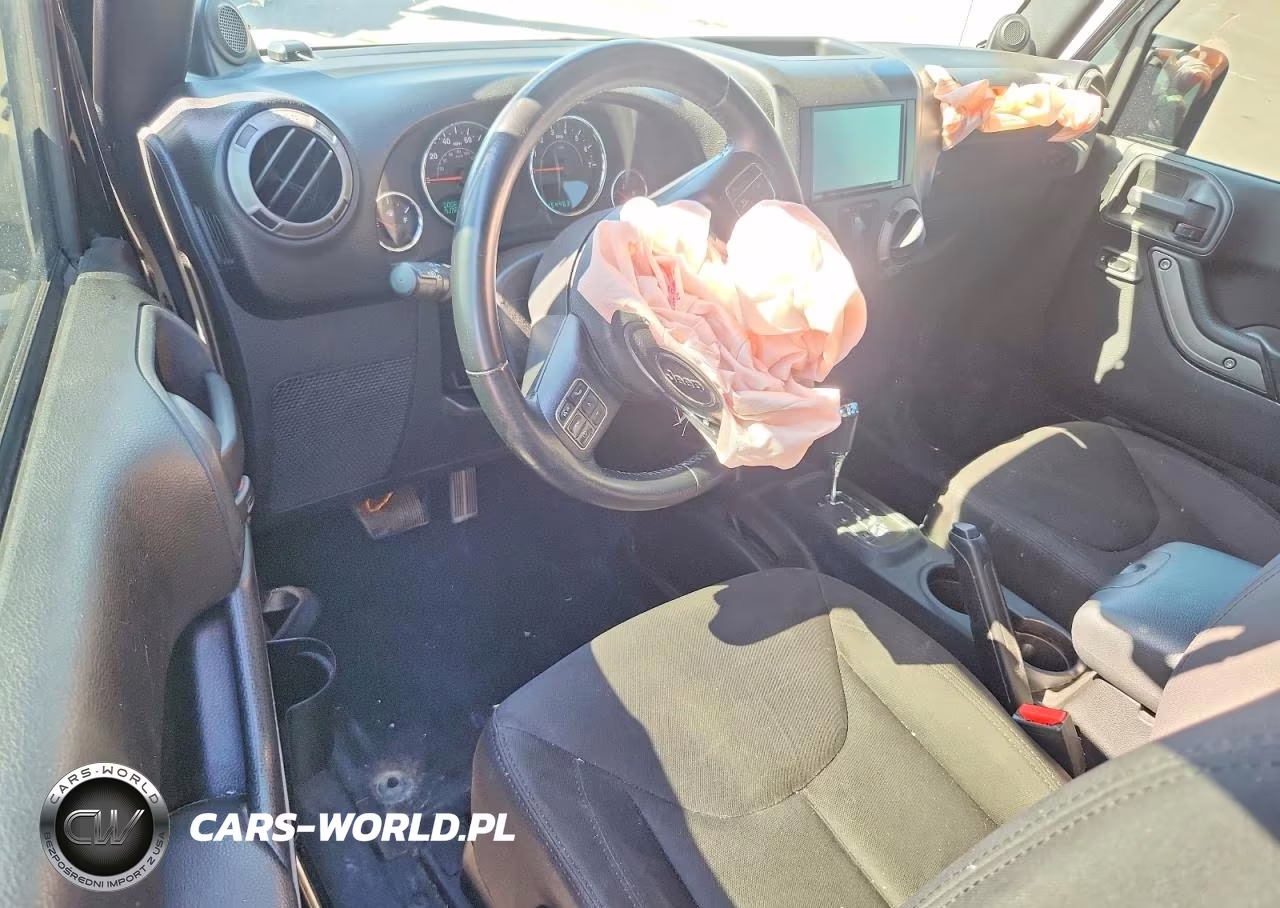 2014 Jeep Wrangler Sport VIN:1C4GJWAG0EL121210 - 8