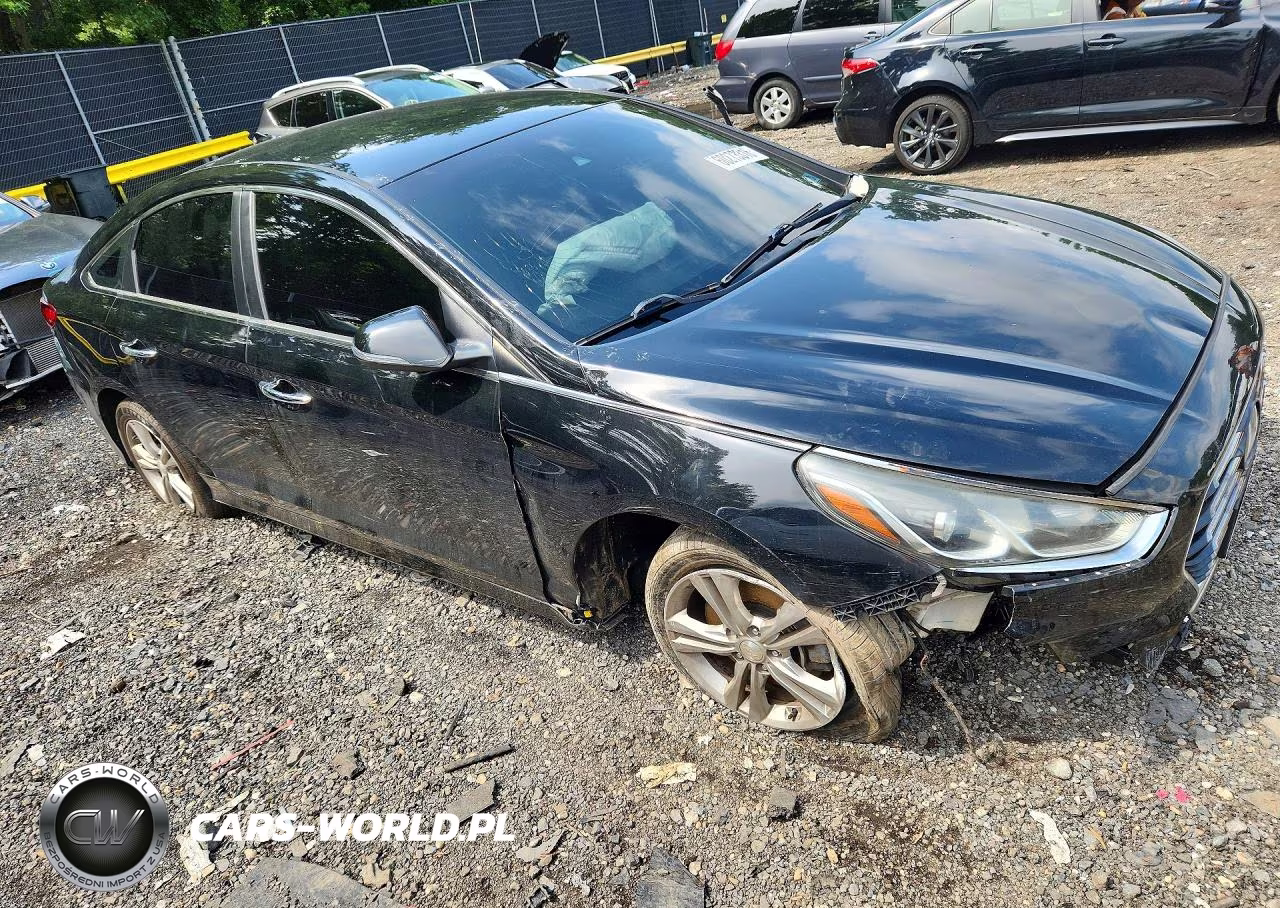 2018 Hyundai Sonata Sel VIN:5NPE34AF4JH650798 - 4