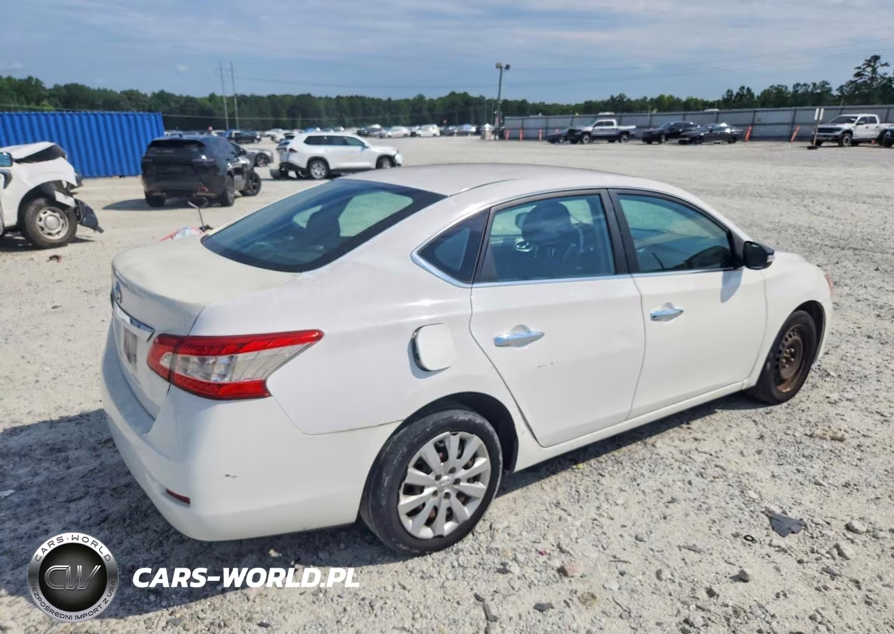 2015 Nissan Sentra S VIN:3N1AB7AP7FY372651 - 3