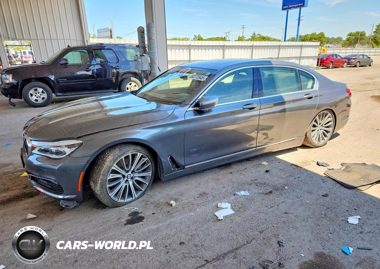 2016 BMW 750 Xi