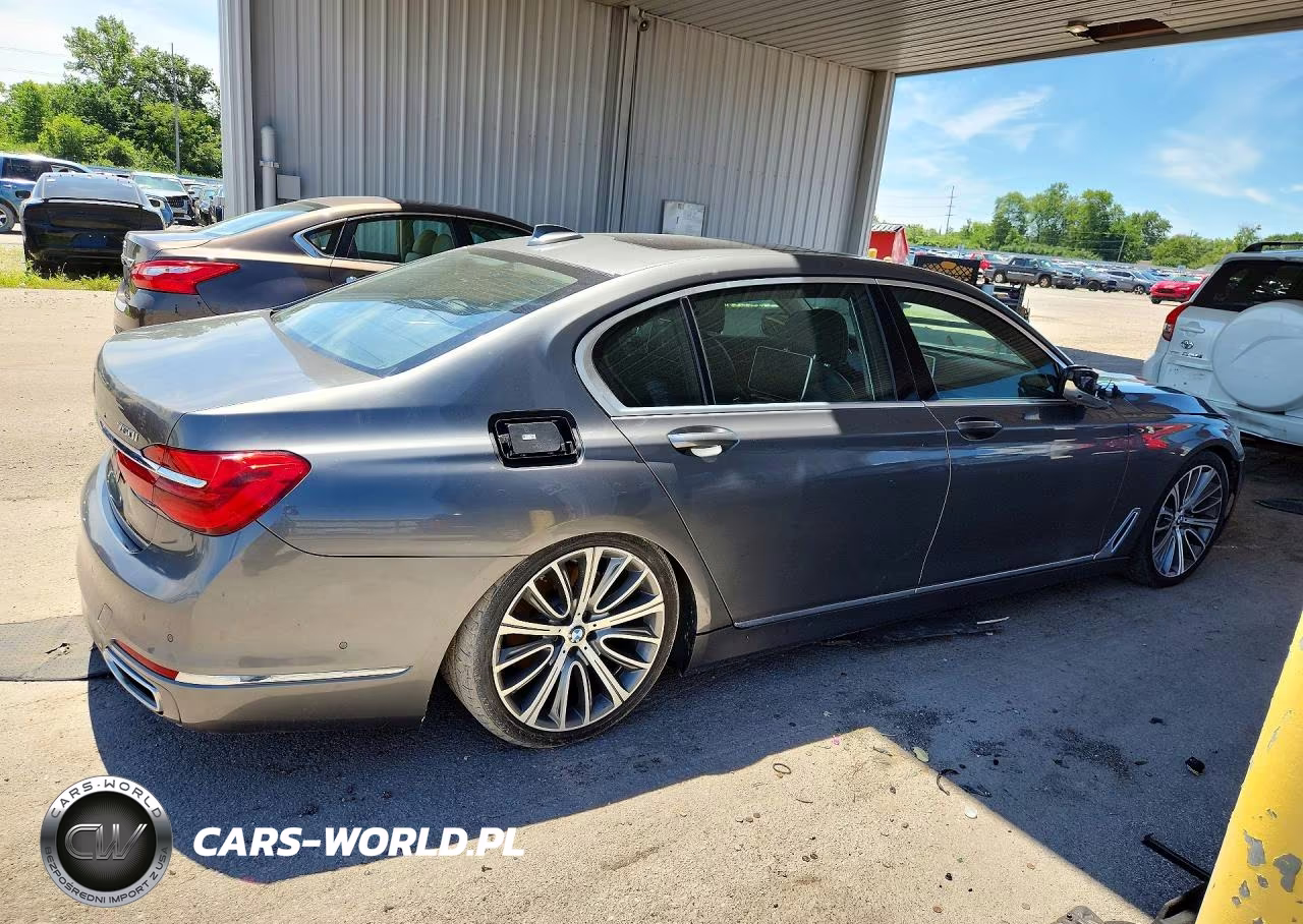 2016 BMW 750 Xi VIN:WBA7F2C57GGE12322 - 3