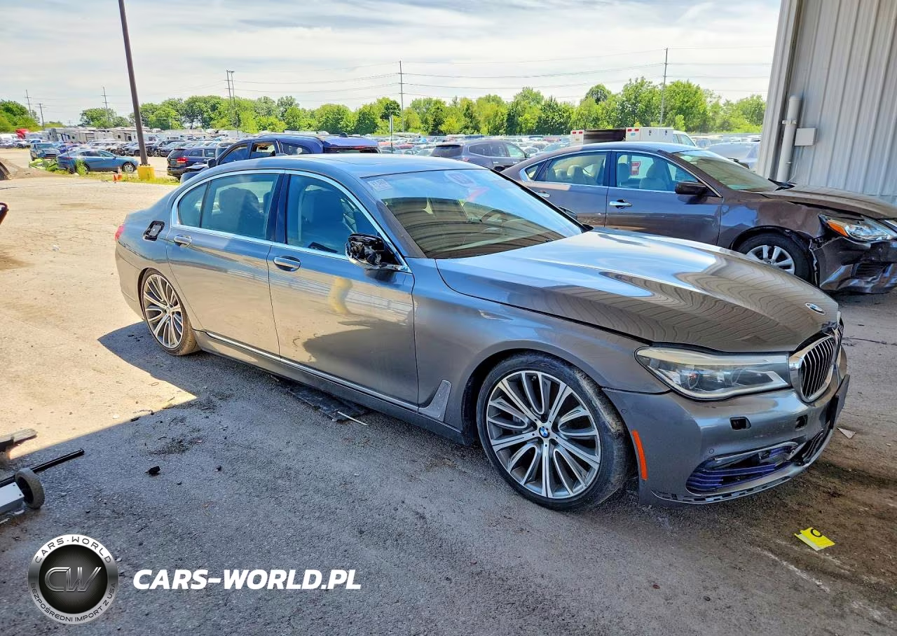 2016 BMW 750 Xi VIN:WBA7F2C57GGE12322 - 4