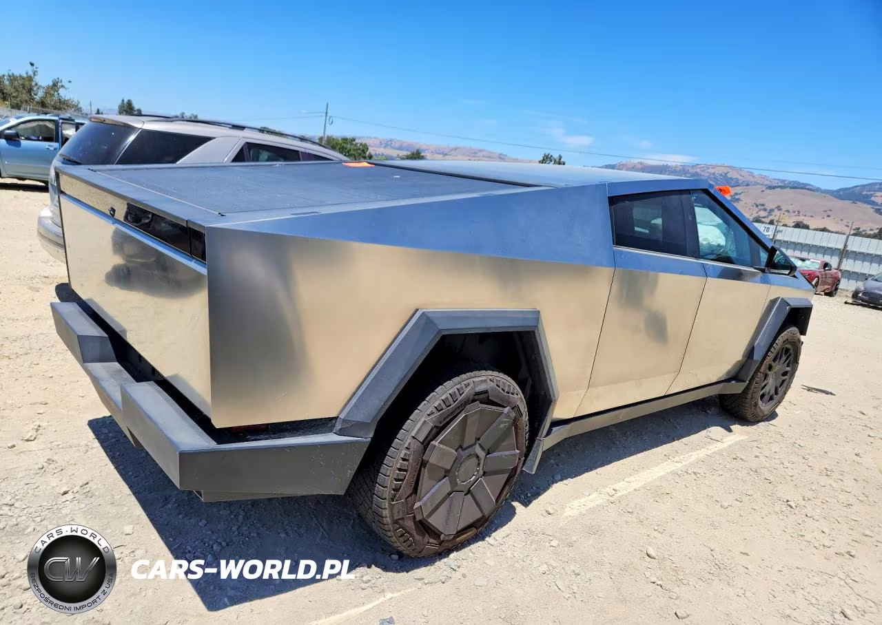 2024 Tesla Cybertruck Beast VIN:7G2CEHED1RA022557 - 3