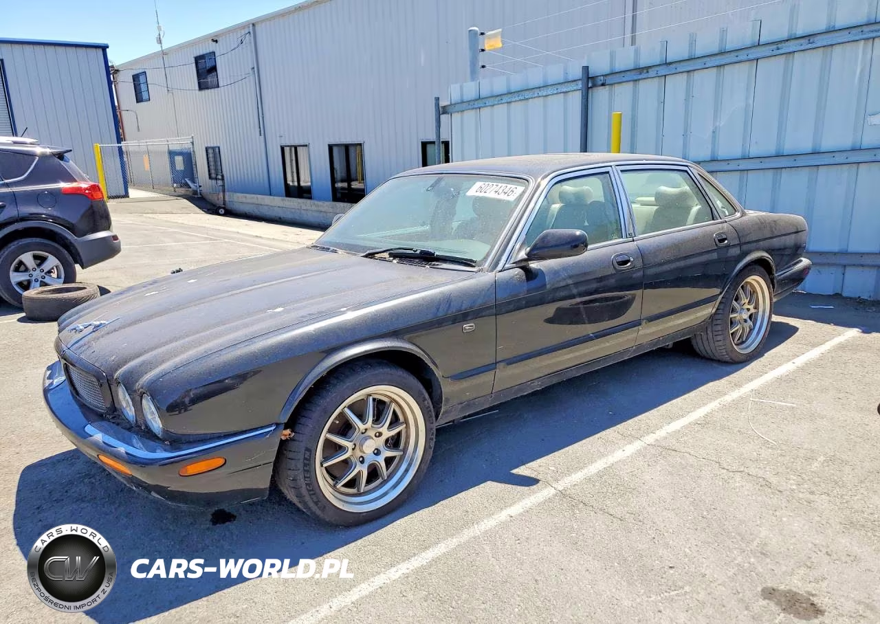 2002 Jaguar Xjr