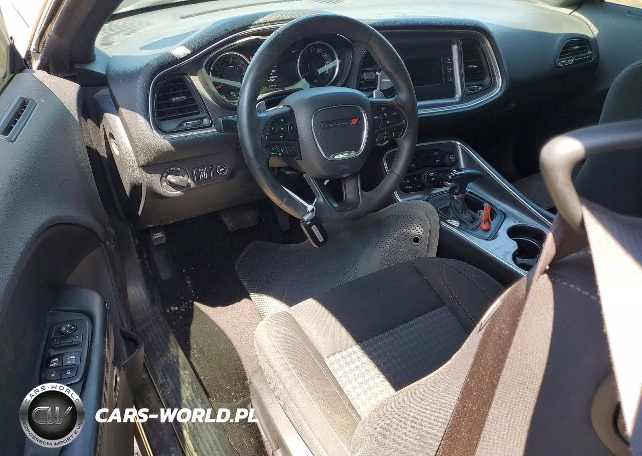2017 Dodge Challenger Sxt VIN:2C3CDZAG2HH627277 - 8