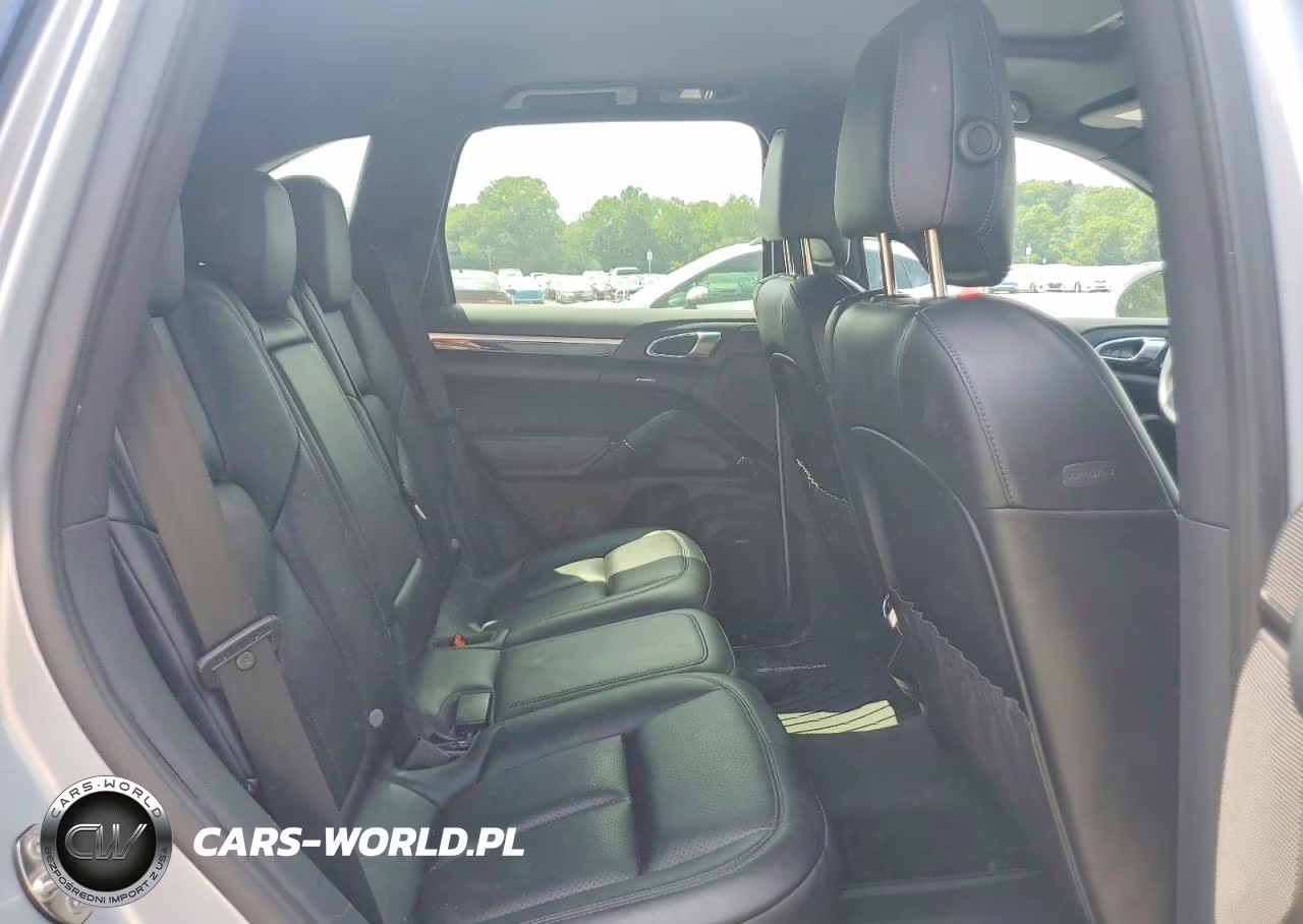 2016 Porsche Cayenne VIN:WP1AA2A21GLA10895 - 11