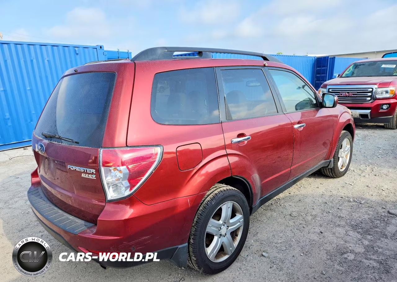 2010 Subaru Forester 2.5X Premium VIN:JF2SH6CC2AH744701 - 3