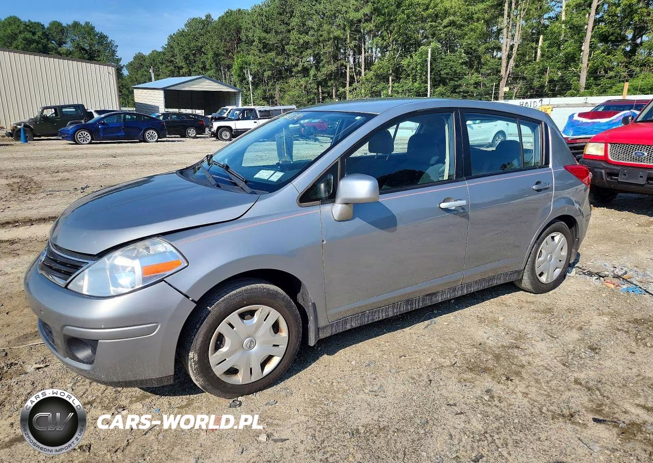 2010 Nissan Versa 1.8 S