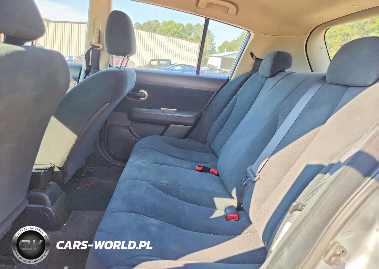 2010 Nissan Versa 1.8 S VIN:3N1BC1CP4AL356134 - 10