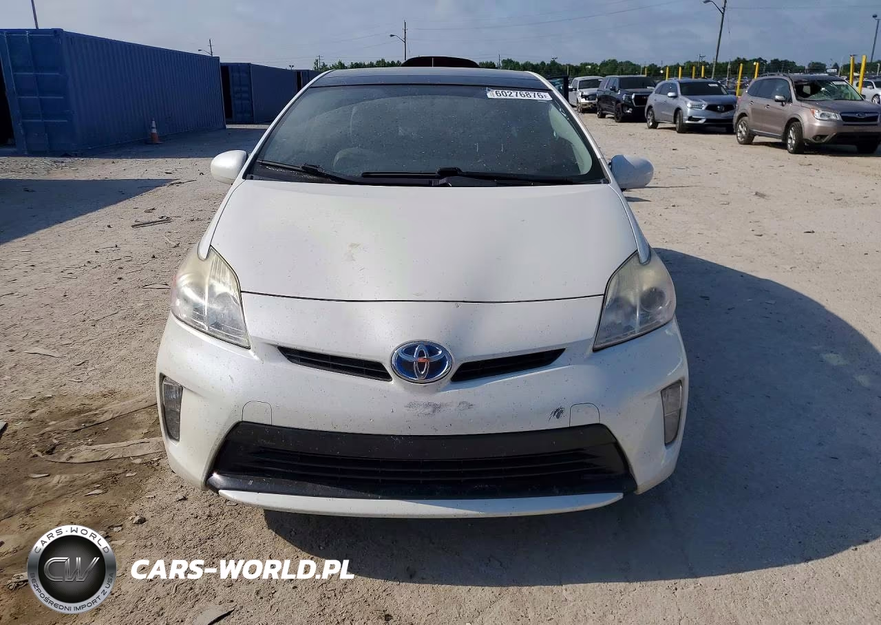 2012 Toyota Prius Three VIN:JTDKN3DU3C5476548 - 5