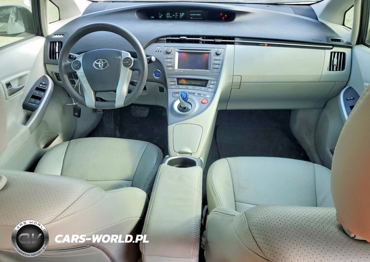 2012 Toyota Prius Three VIN:JTDKN3DU3C5476548 - 8