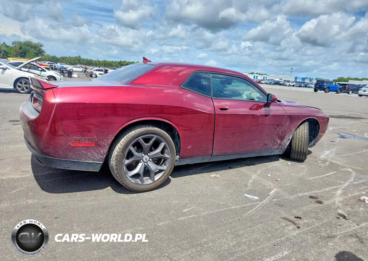2018 Dodge Challenger Sxt VIN:2C3CDZAG1JH202266 - 3