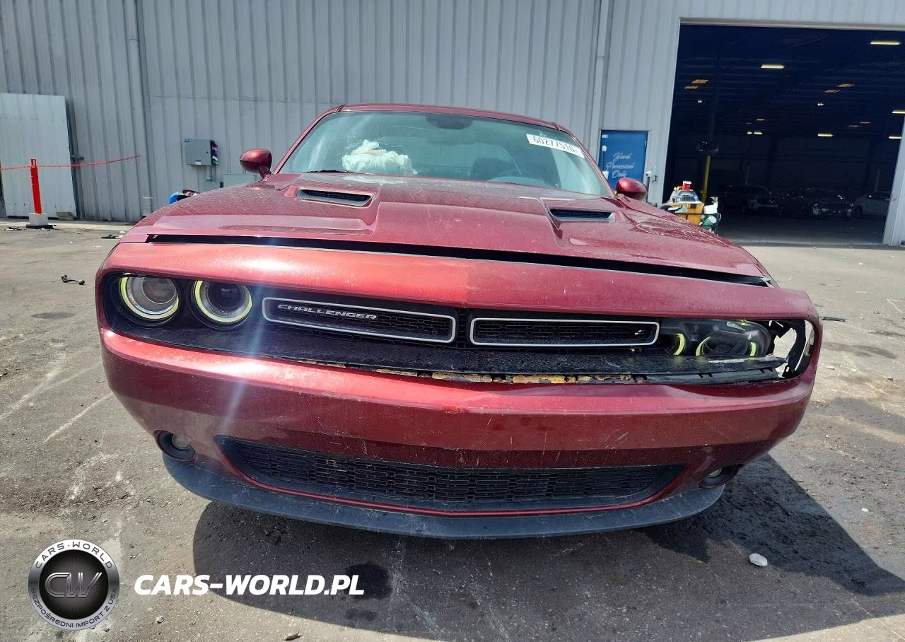2018 Dodge Challenger Sxt VIN:2C3CDZAG1JH202266 - 5