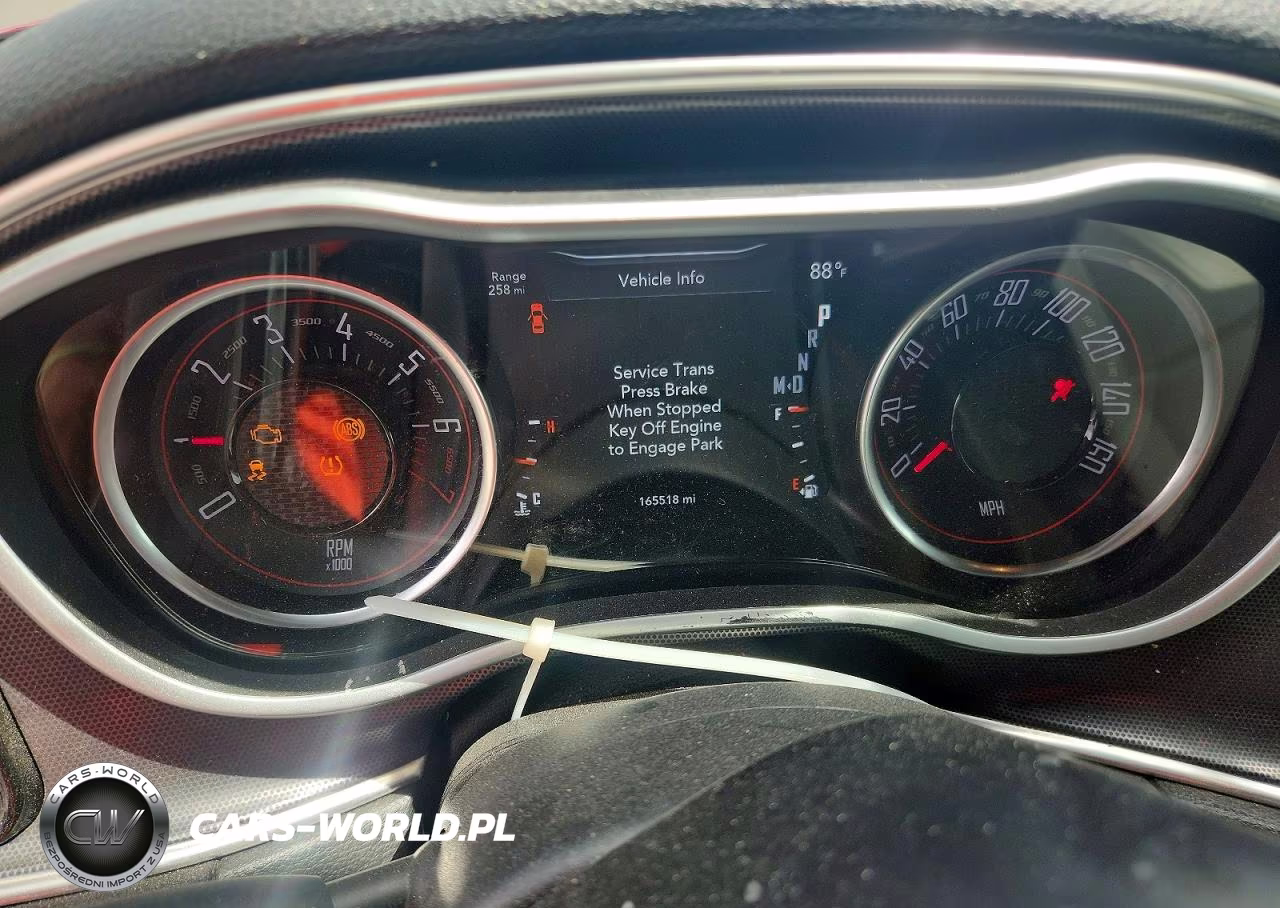 2018 Dodge Challenger Sxt VIN:2C3CDZAG1JH202266 - 9
