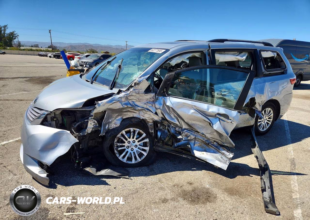 2016 Toyota Sienna Xle Premium 8-Passenger