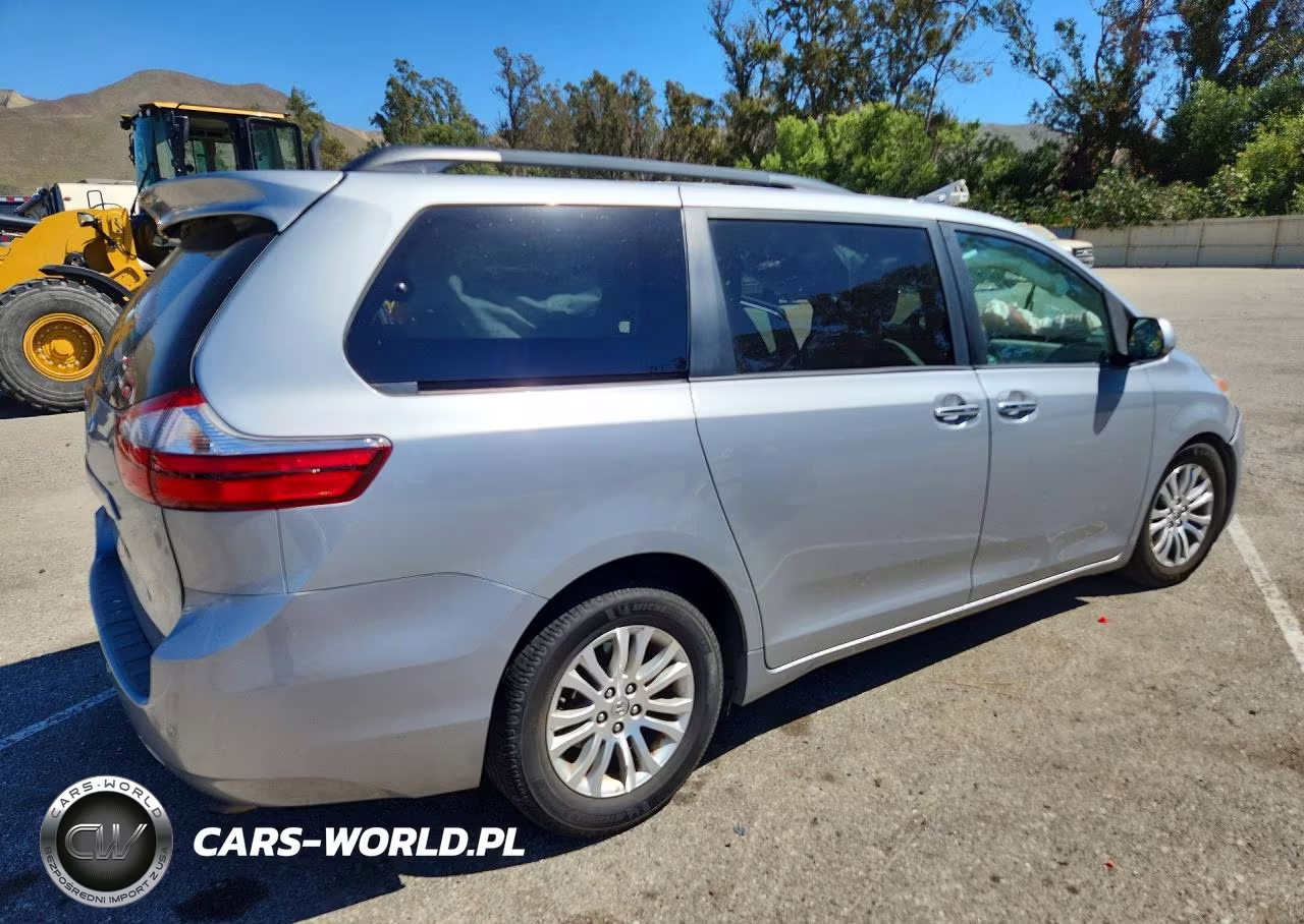2016 Toyota Sienna Xle Premium 8-Passenger VIN:5TDYK3DC2GS701164 - 3