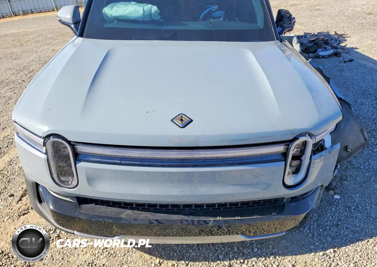 2025 Rivian R1S Adventure VIN:7PDSGBBA5SN046153 - 11