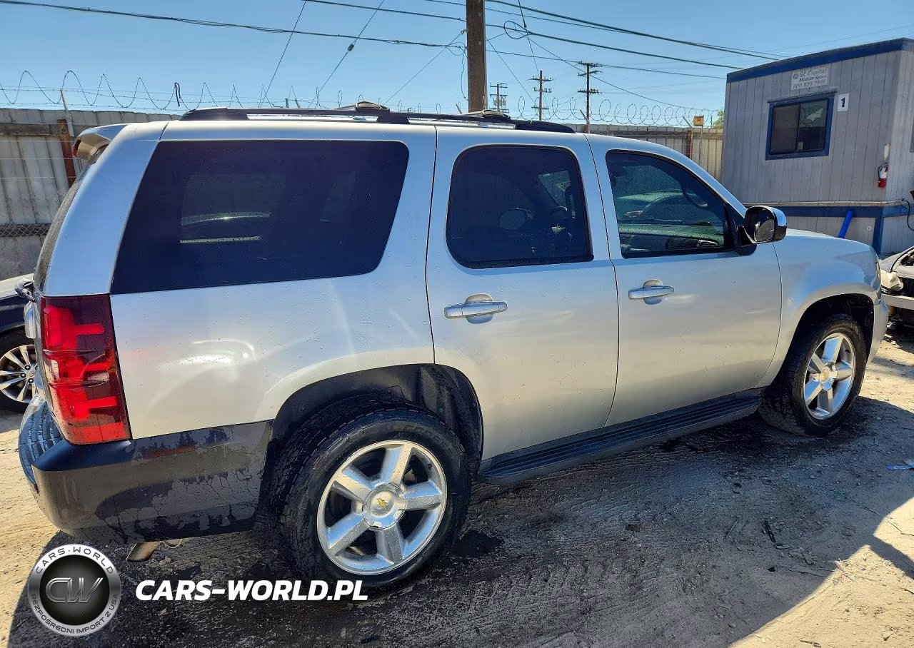 2011 Chevrolet Tahoe C1500 Lt VIN:1GNSCBE00BR257010 - 3