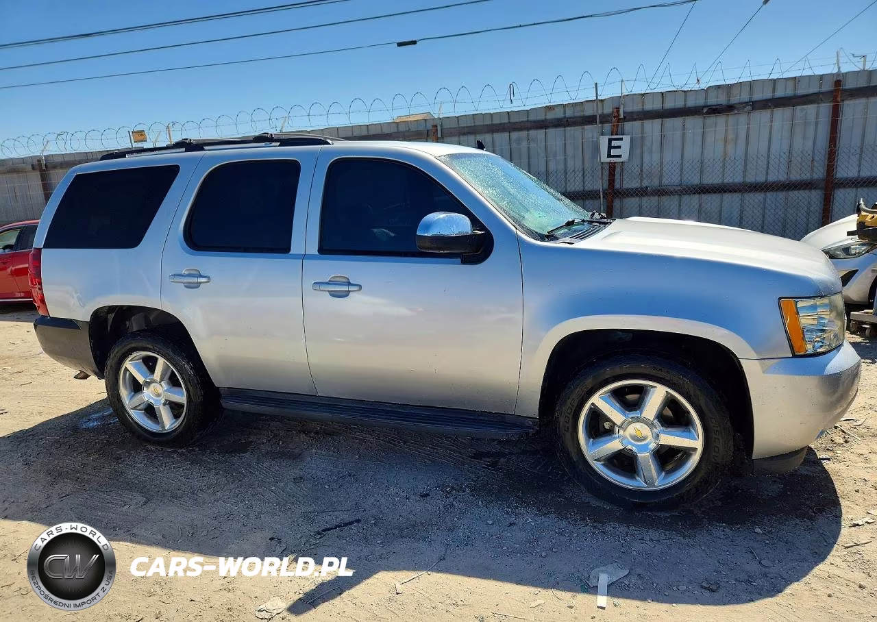 2011 Chevrolet Tahoe C1500 Lt VIN:1GNSCBE00BR257010 - 4