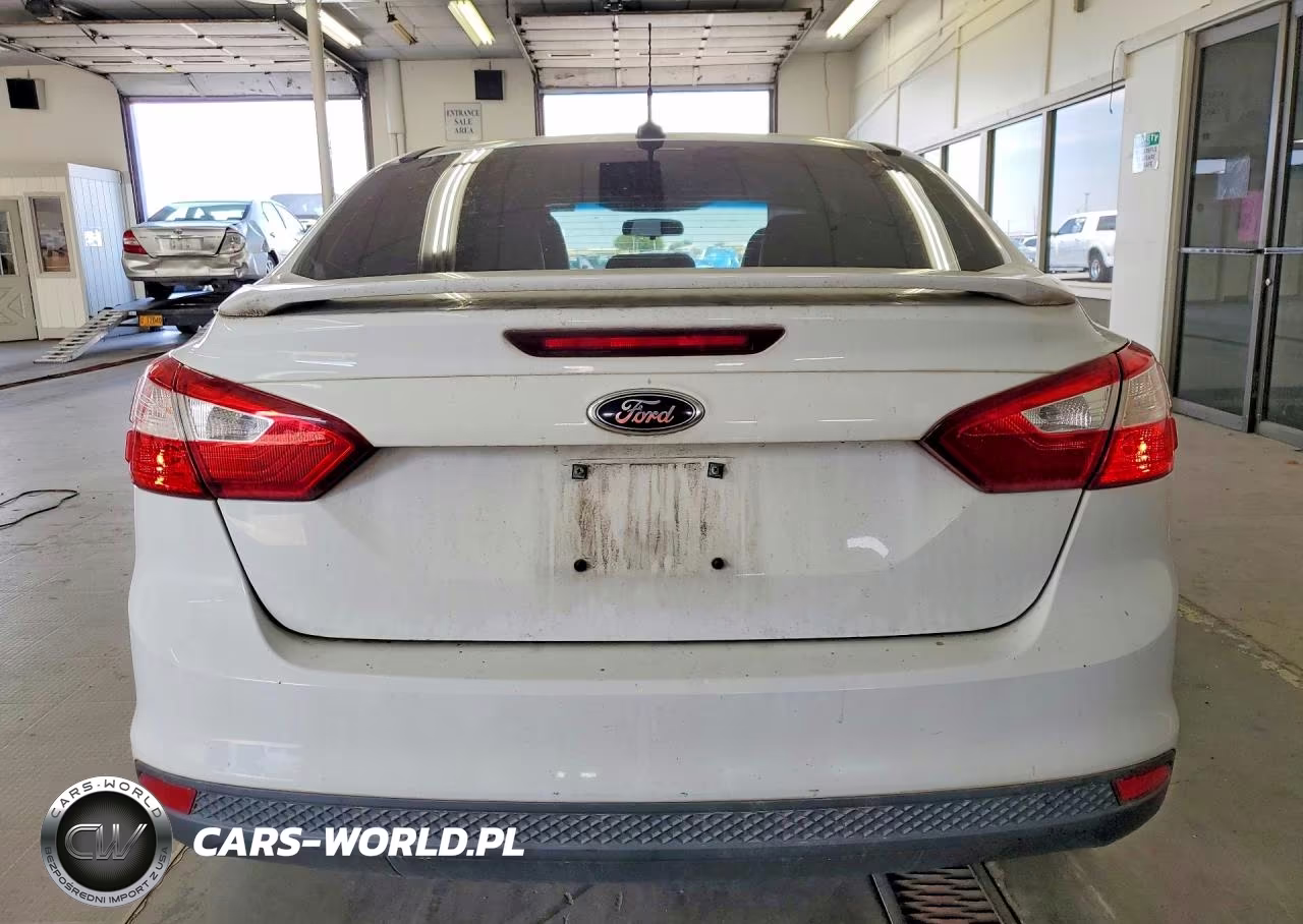 2014 Ford Focus Se VIN:1FADP3F27EL238351 - 6