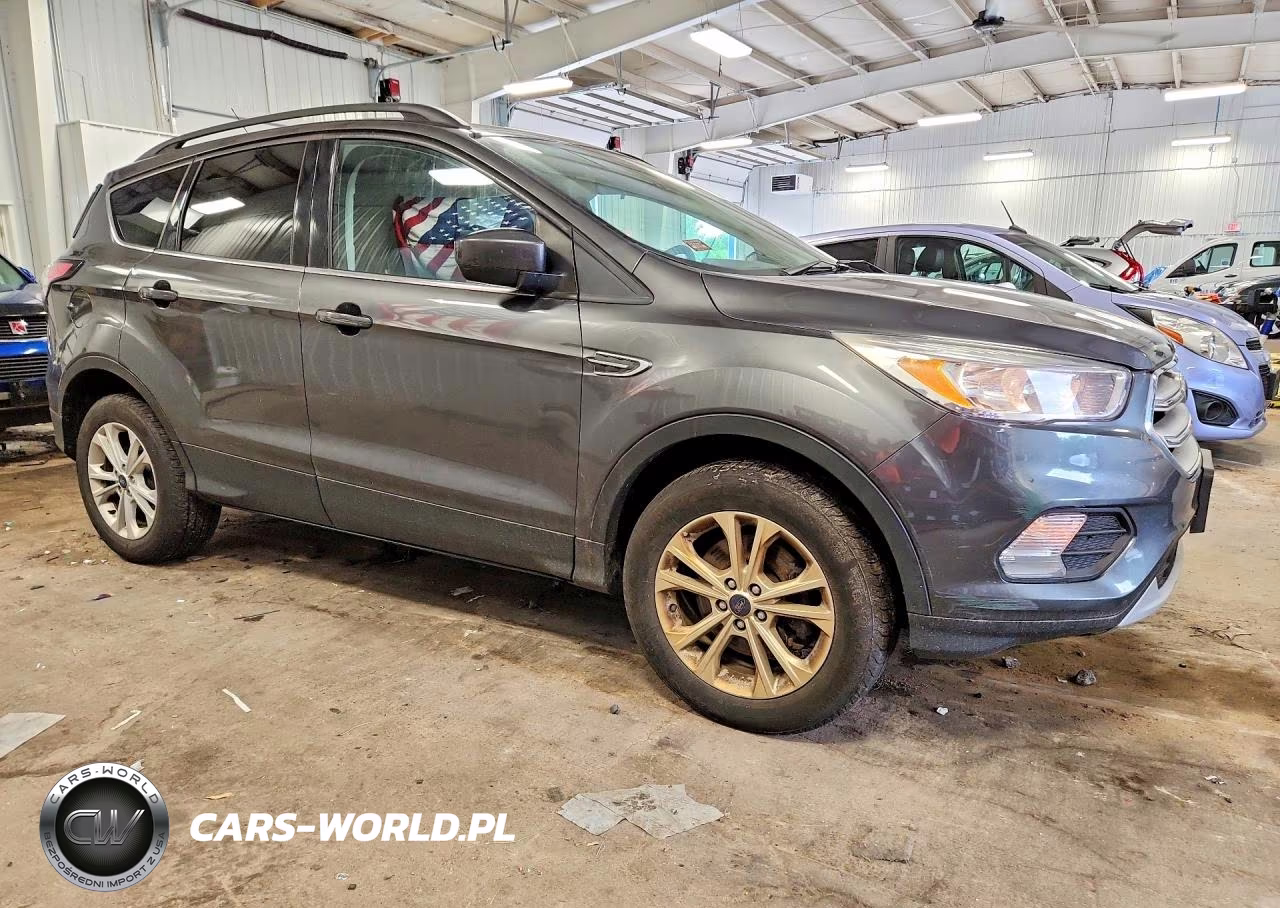 2018 Ford Escape Se VIN:1FMCU9GD0JUB73635 - 4