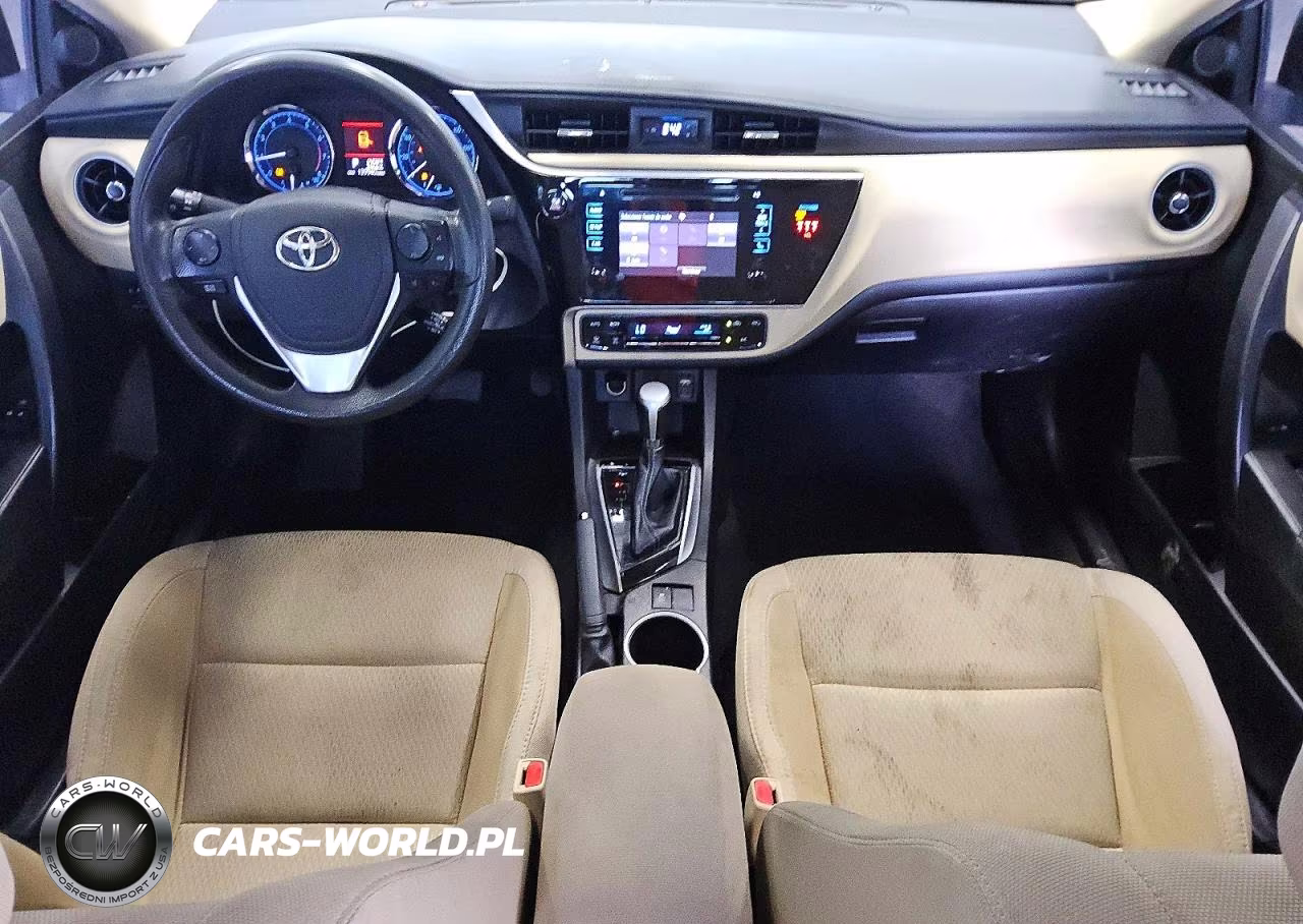 2018 Toyota Corolla Le VIN:5YFBURHEXJP783692 - 8