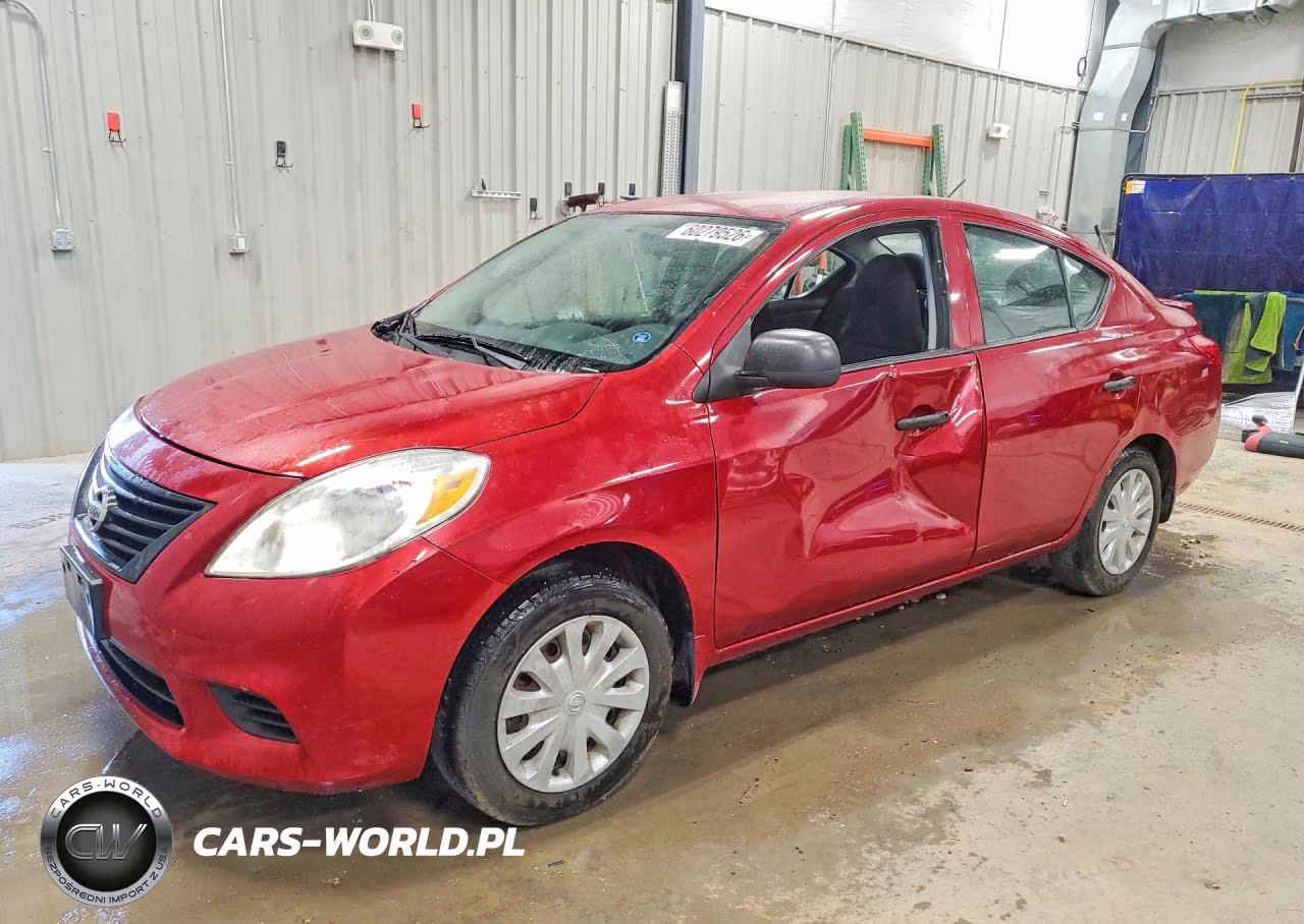 2014 Nissan Versa 1.6 S Plus – zdjęcie 1 z 12