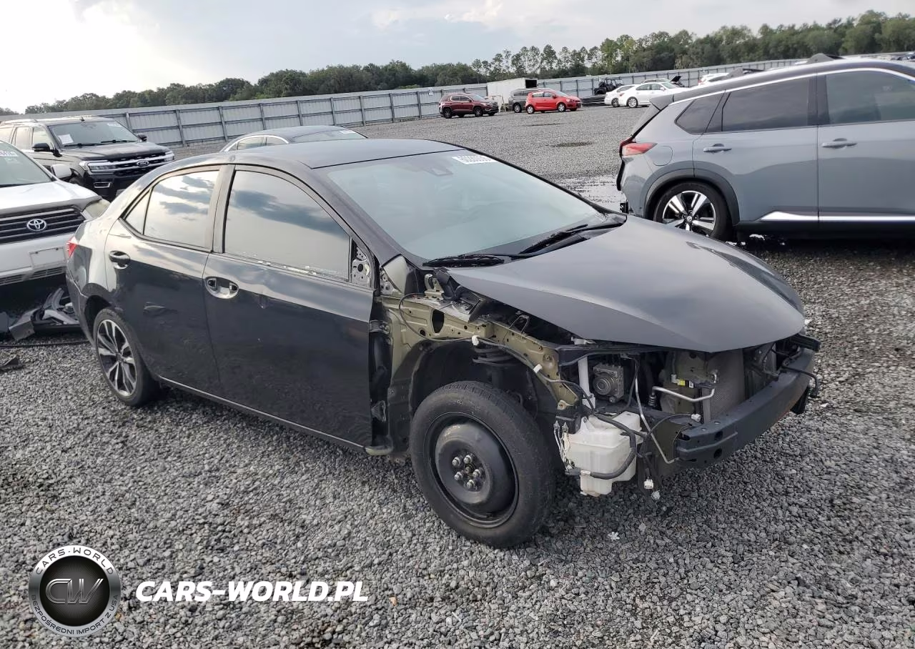 2018 Toyota Corolla Se VIN:5YFBURHE2JP770015 - 4