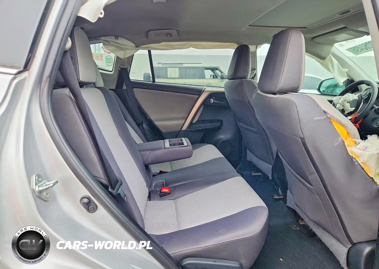 2015 Toyota Rav4 Xle VIN:2T3RFREV5FW319218 - 10