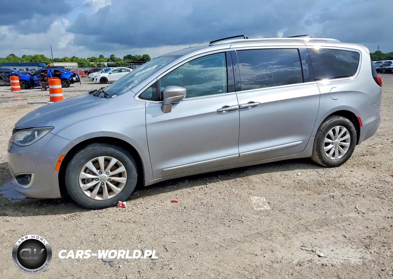 2019 Chrysler Pacifica Touring L – zdjęcie 1 z 13