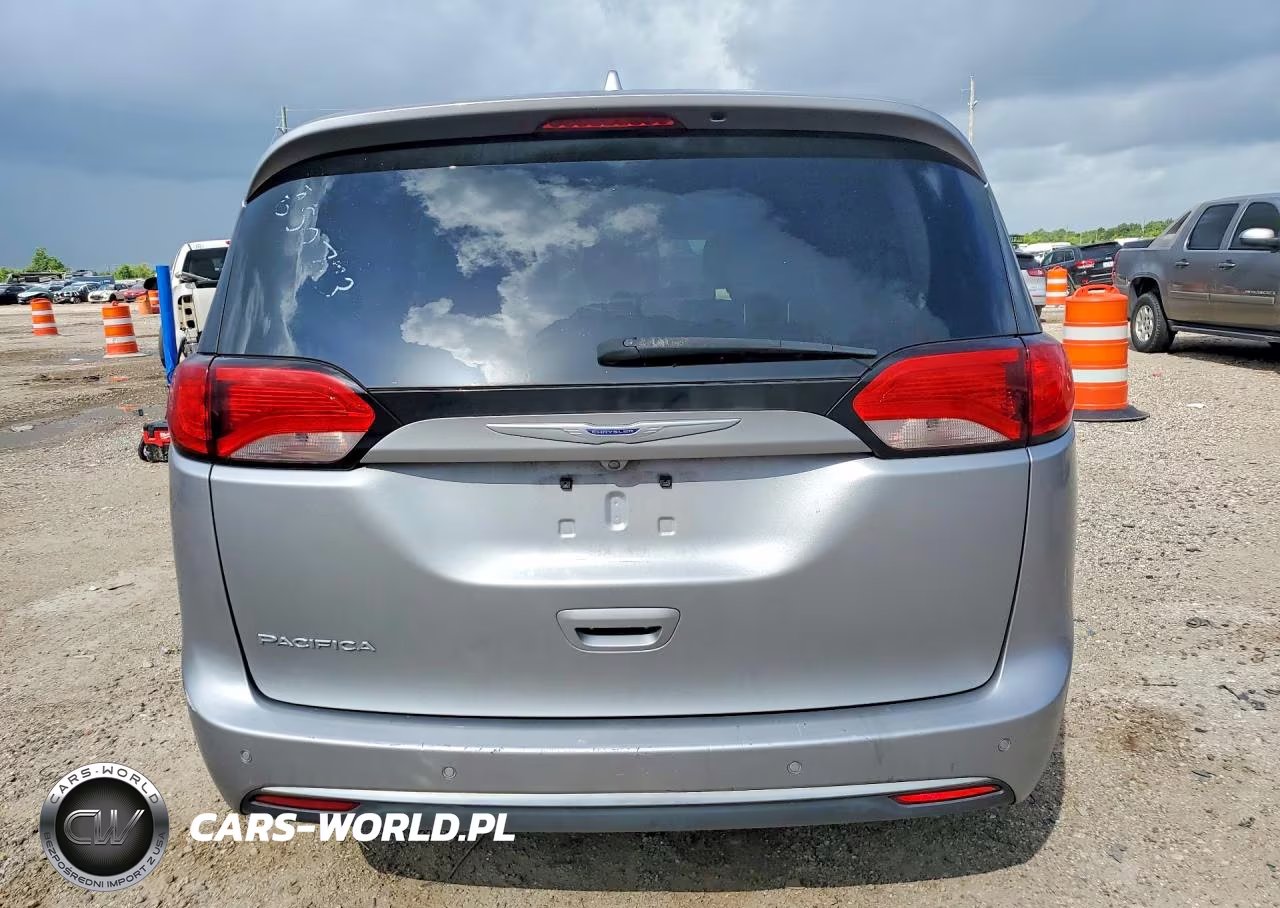 2019 Chrysler Pacifica Touring L VIN:2C4RC1BG5KR650773 - 6