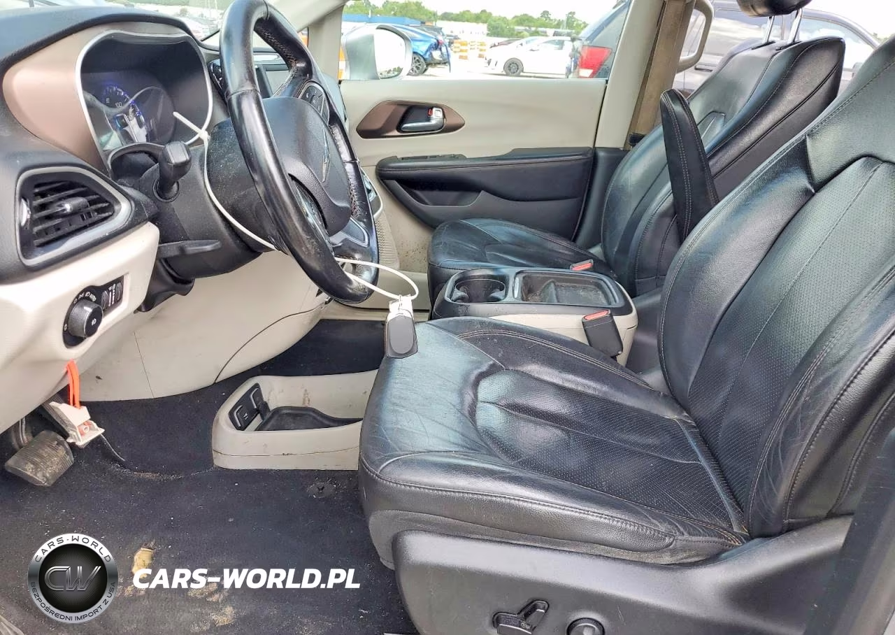 2019 Chrysler Pacifica Touring L VIN:2C4RC1BG5KR650773 - 7
