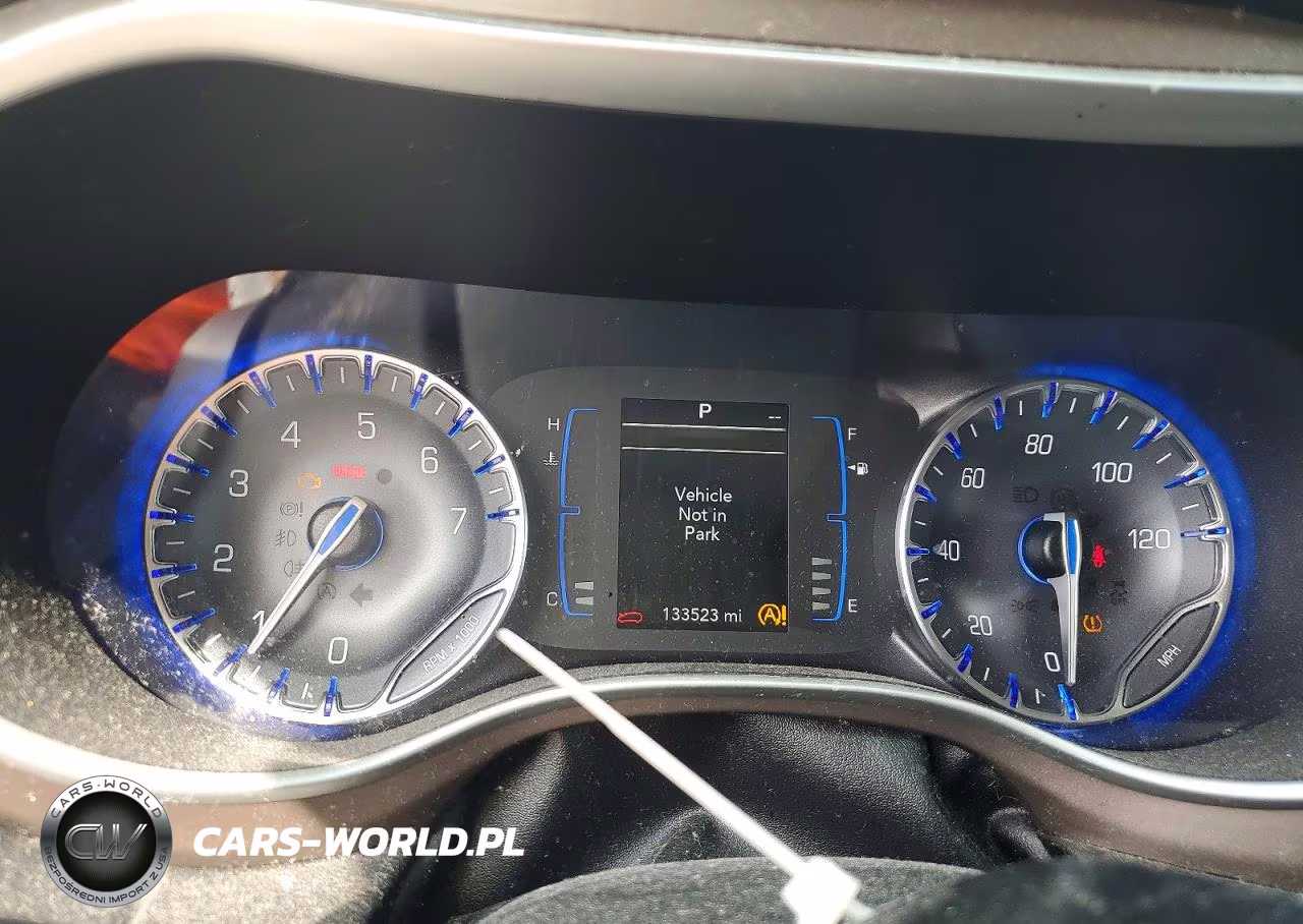 2019 Chrysler Pacifica Touring L VIN:2C4RC1BG5KR650773 - 9
