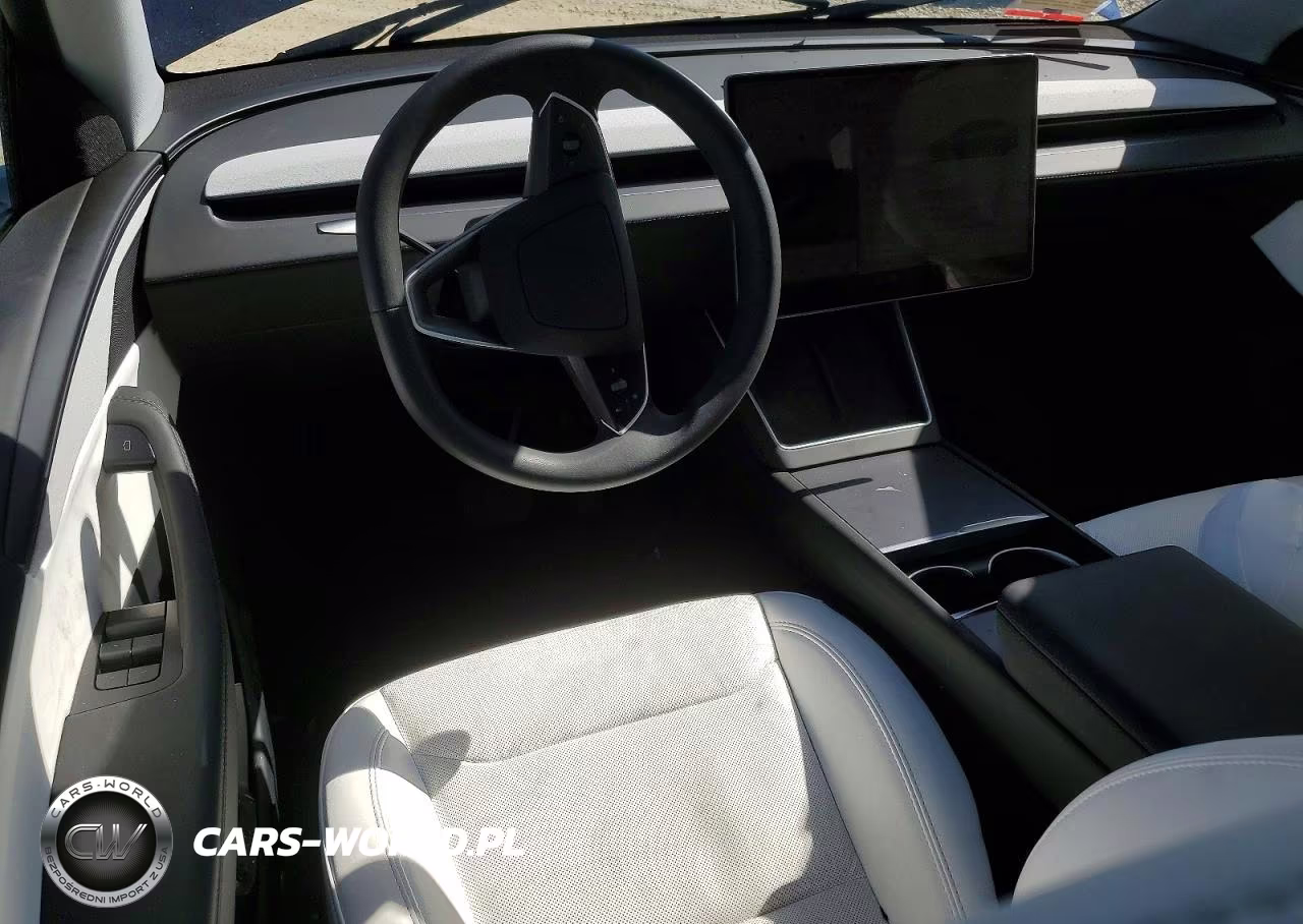 2026 Tesla Model Y VIN:7SAYGDED2TF460206 - 8
