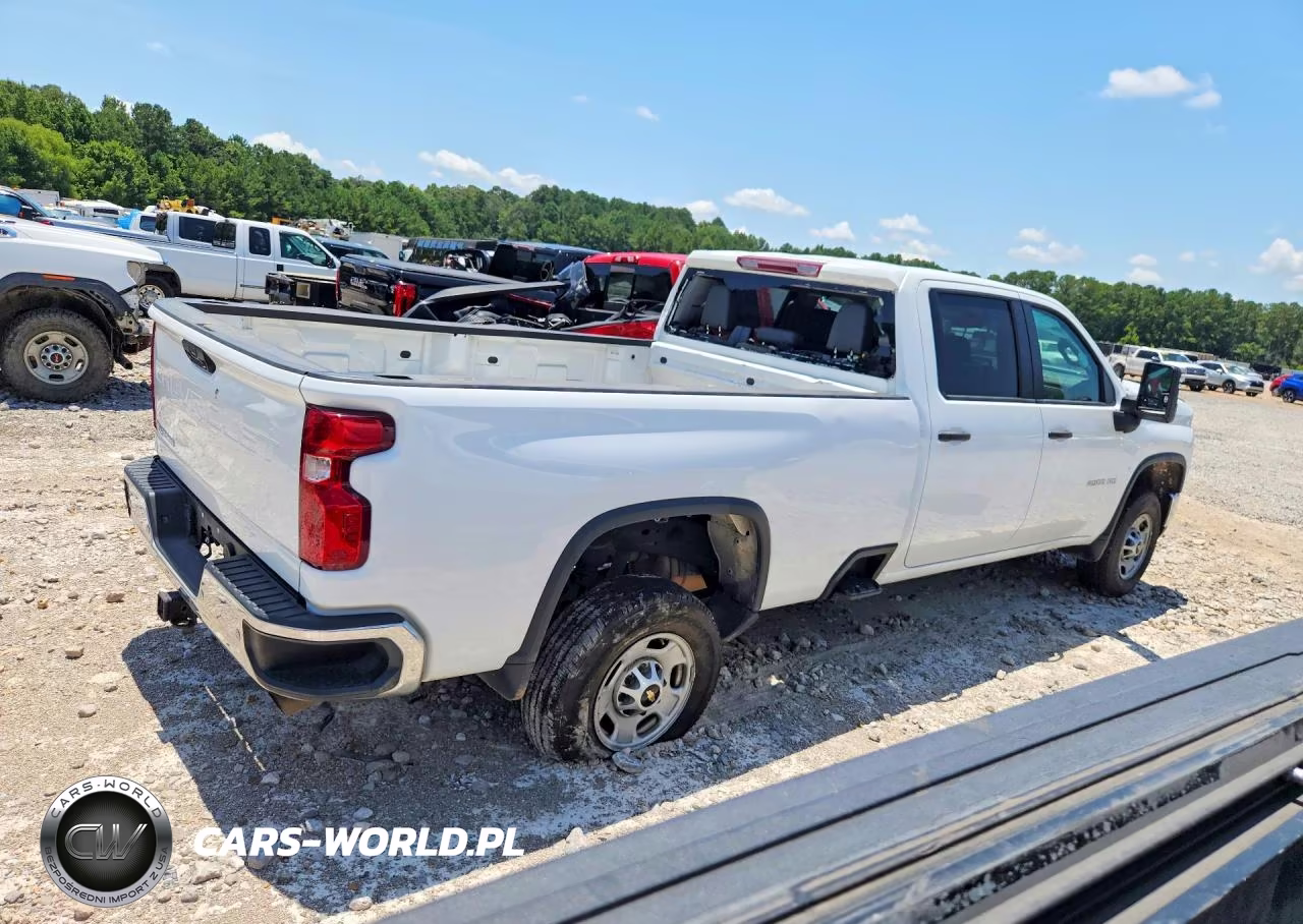 2024 Chevrolet Silverado C2500 Heavy Duty VIN:1GC1WLE72RF265281 - 3