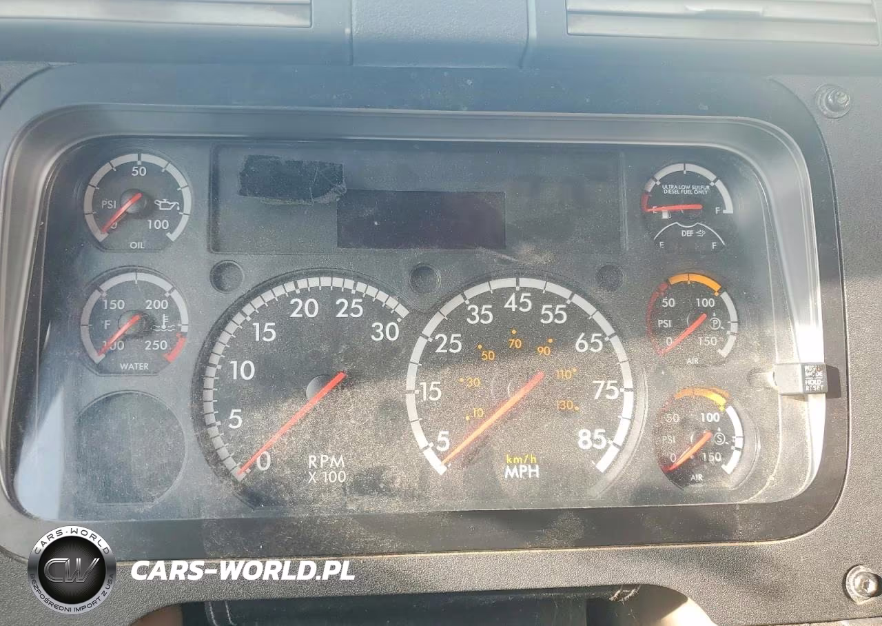 2016 Freightliner Cascadia 113 Semi Truck VIN:3AKBGADV4GDHE0112 - 9
