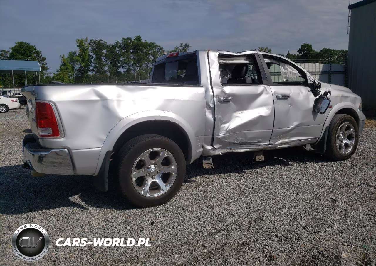 2014 Ram 1500 Laramie VIN:1C6RR7NTXES453022 - 3