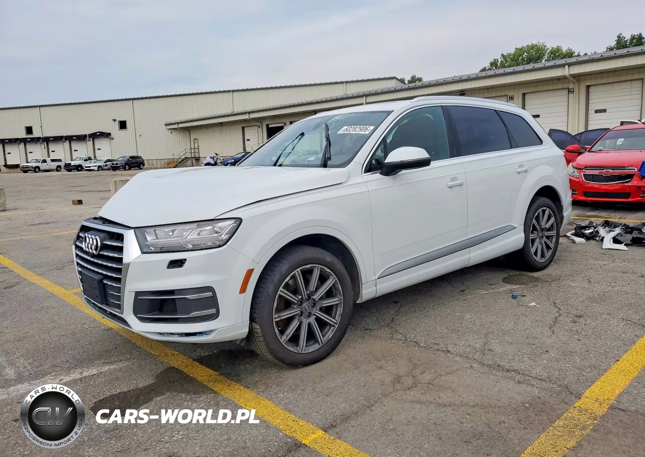 2017 Audi Q7 Premium Plus VIN:WA1LAAF7XHD032599 - 1