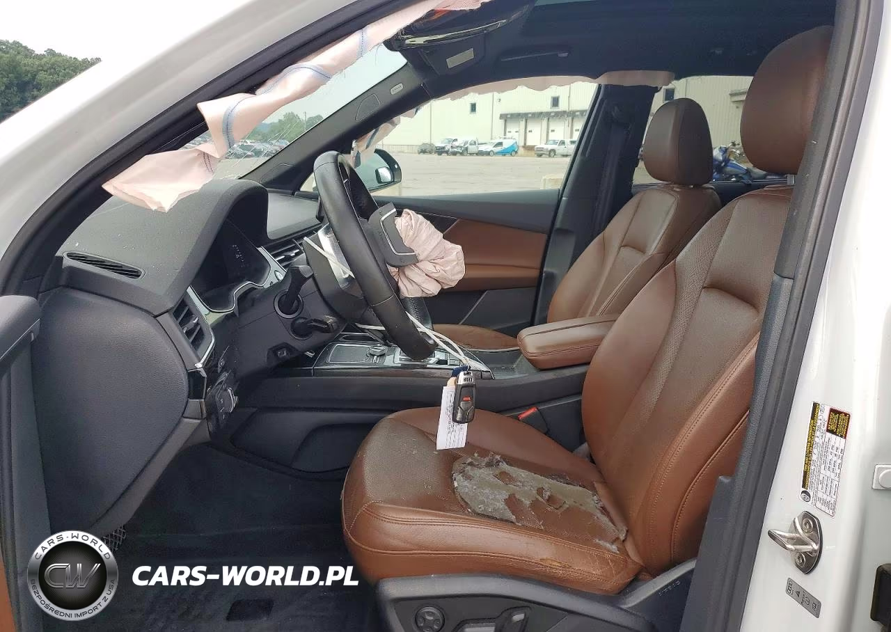 2017 Audi Q7 Premium Plus VIN:WA1LAAF7XHD032599 - 7